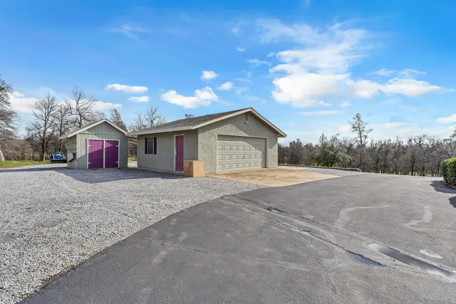 $575,000 | 12249 Manzanoaks Drive, Redding, CA 96003