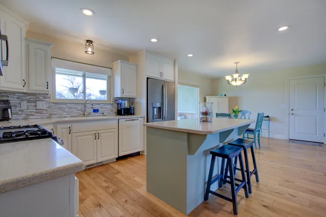 $575,000 | 12249 Manzanoaks Drive, Redding, CA 96003