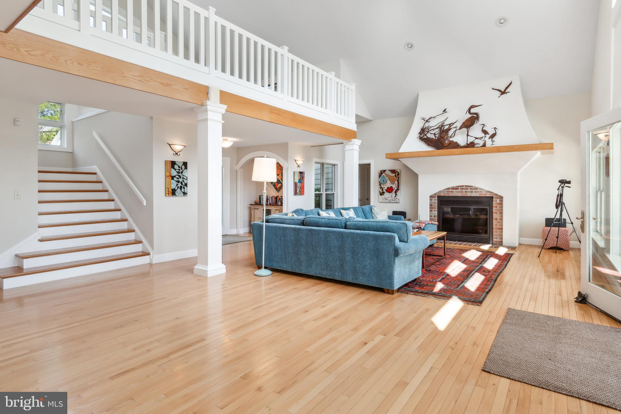612 Hills Point Road Cambridge, MD 21613 - Photo 41 of 102 Great room, stairs to 2nd floor