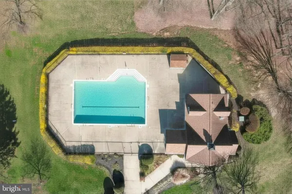 $430,000 | 7509 Ashby Lane, Unit J, Alexandria, VA 22315