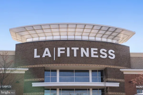 $430,000 | 7509 Ashby Lane, Unit J, Alexandria, VA 22315