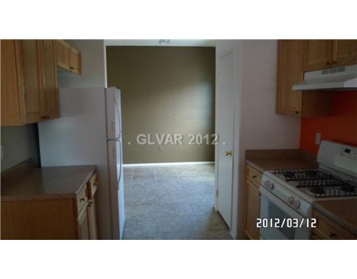 8627 Roping Rodeo Avenue Las Vegas, NV 89178 - Photo 5 of 13 Kitchen.