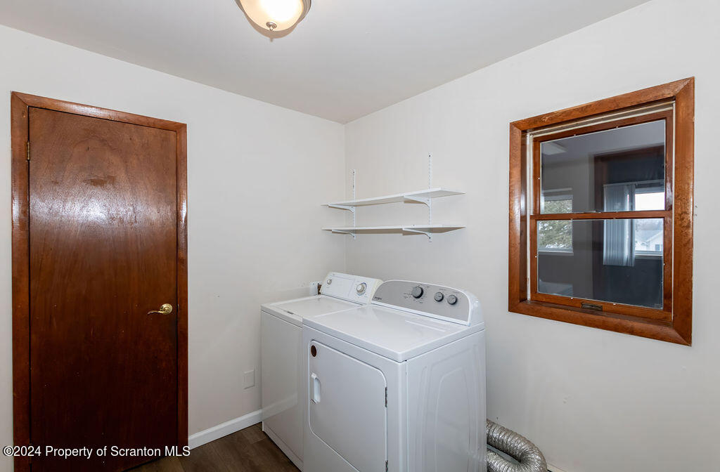 1148 West Locust Street Scranton, PA 18504 - Photo 18 of 40 a utility room with dryer and washer