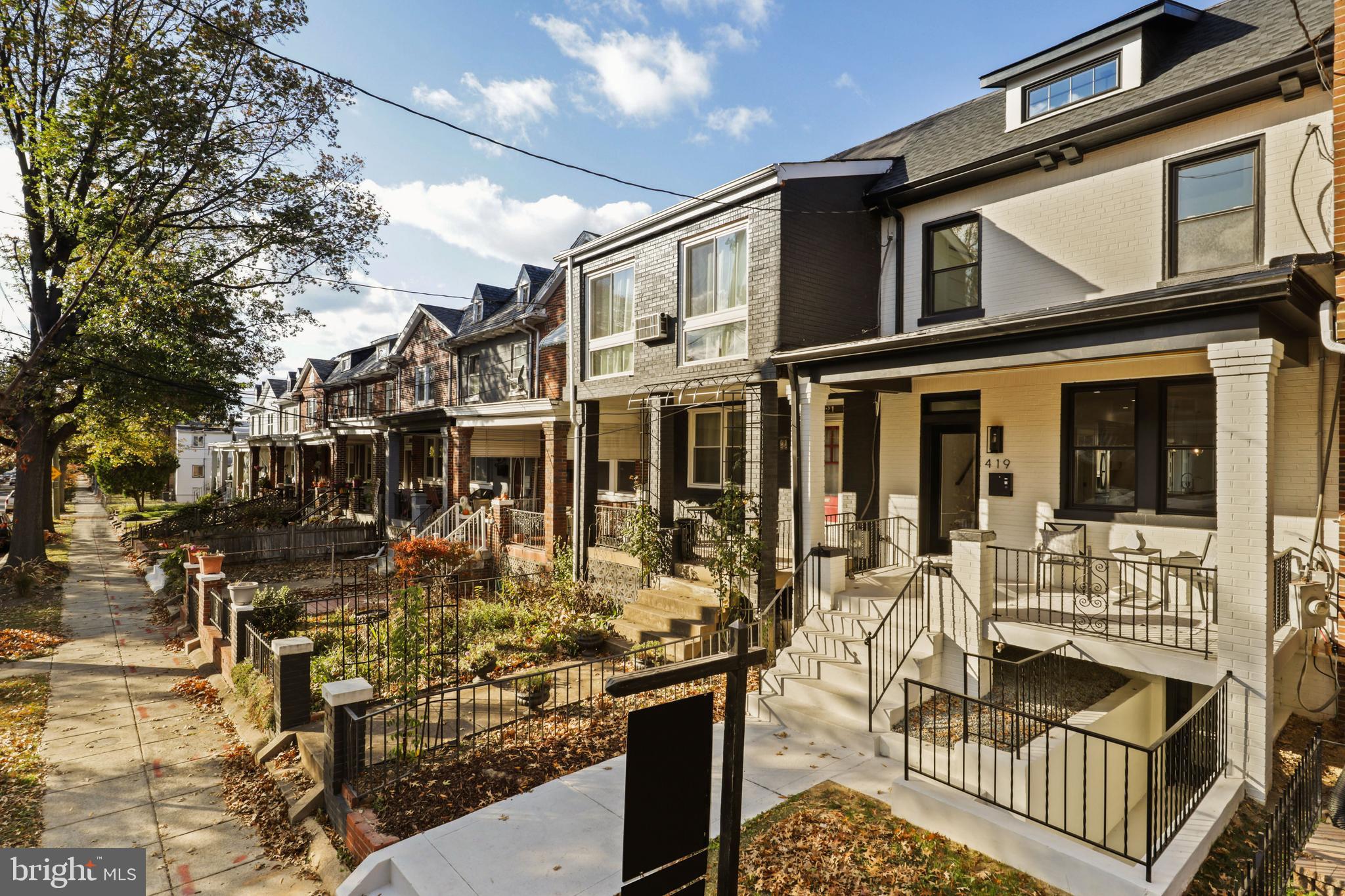 419 Hamilton Street Northwest Washington, DC 20011 - Photo 3 of 43