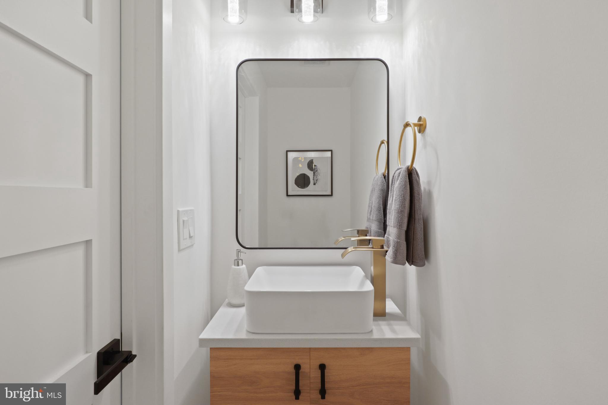 419 Hamilton Street Northwest Washington, DC 20011 - Photo 38 of 43