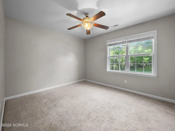 $1,250 | 136 Greenford Place, Jacksonville, NC 28540