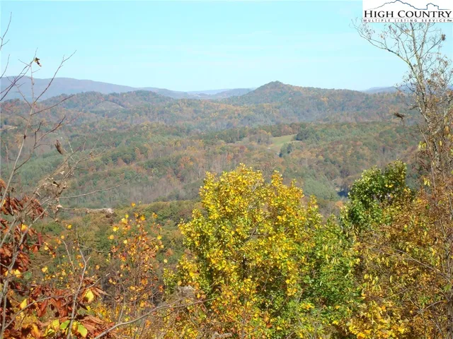 $87,900 | 13 West Mahogany Court, Lansing, NC 28643