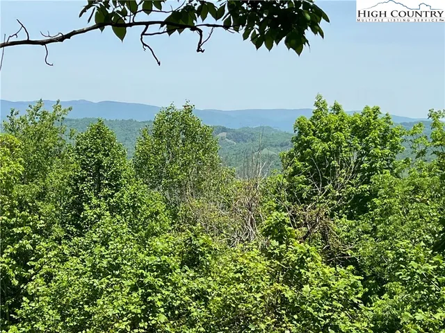 $87,900 | 13 West Mahogany Court, Lansing, NC 28643