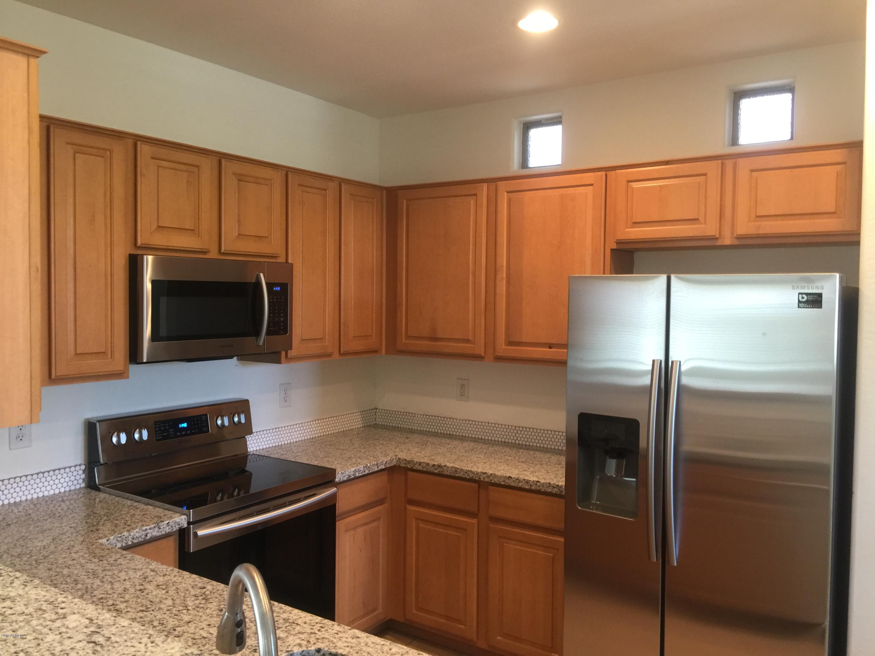 2891 South Anderson Lane Gilbert, AZ 85295 - Photo 6 of 26 Kitchen 3
