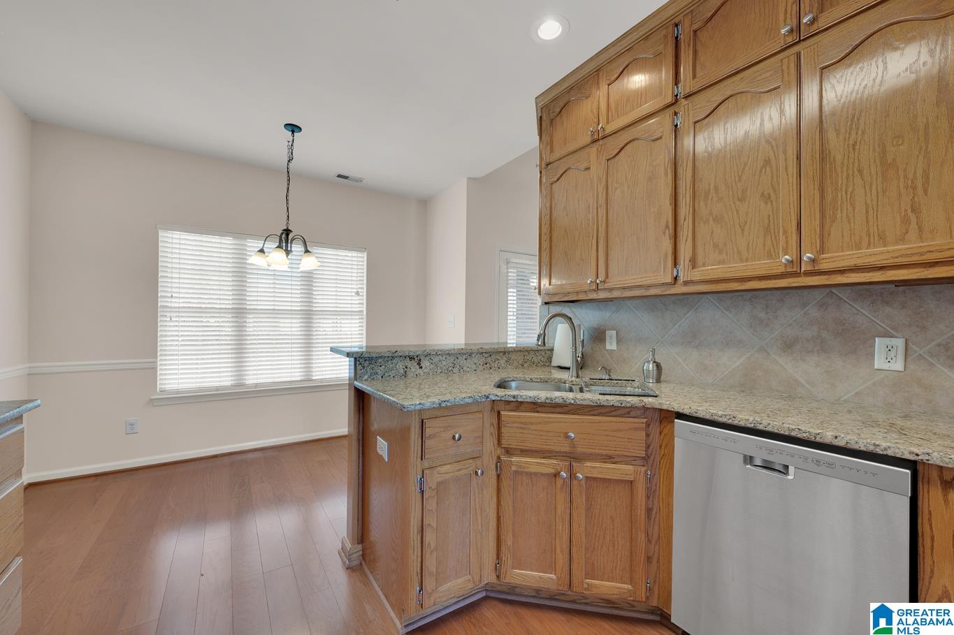 236 Queens Gate Alabaster, AL 35114 - Photo 11 of 32