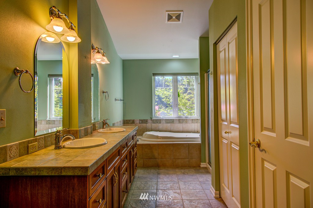 430 East Benson Lake Road Grapeview, WA 98546 - Photo 18 of 25 Gallery Image 18