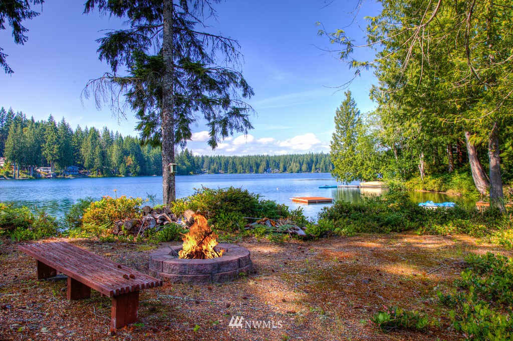 430 East Benson Lake Road Grapeview, WA 98546 - Photo 4 of 25 Gallery Image 4
