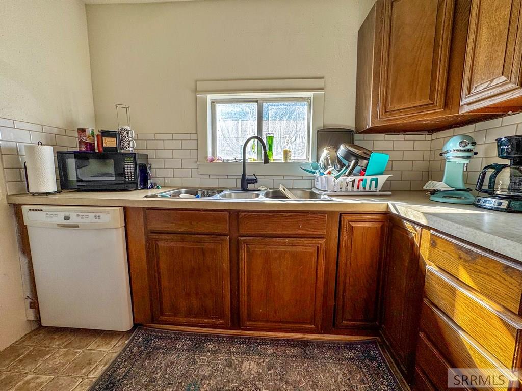 280 East 2nd Street Downey, ID 83234 - Photo 11 of 26