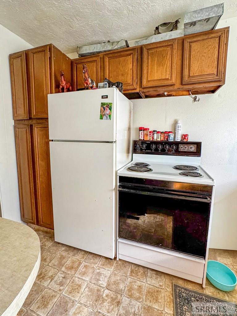 280 East 2nd Street Downey, ID 83234 - Photo 13 of 26