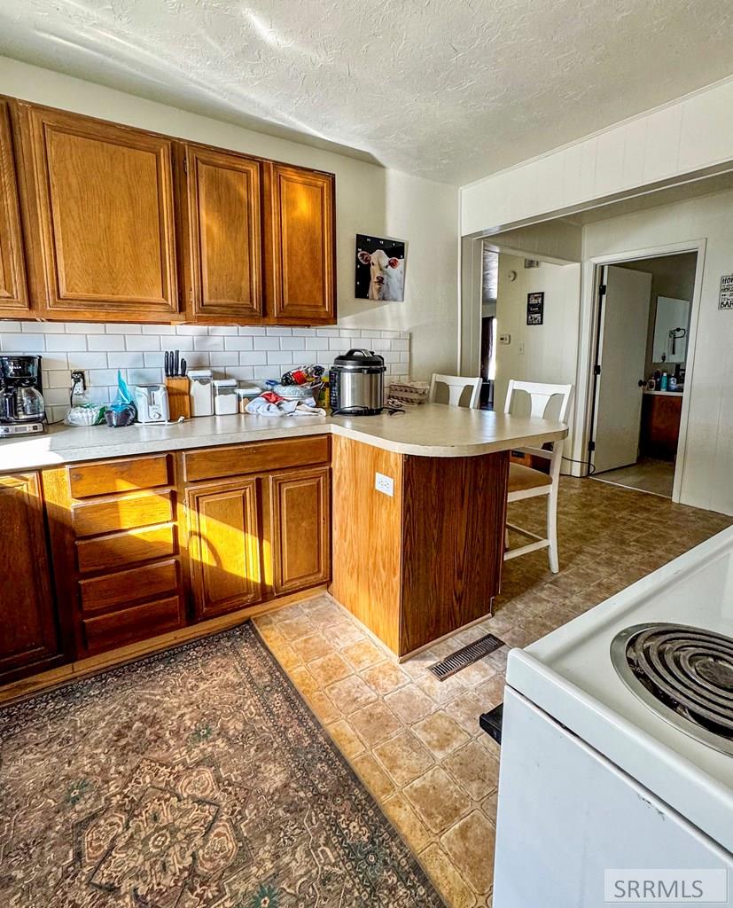 280 East 2nd Street Downey, ID 83234 - Photo 10 of 26