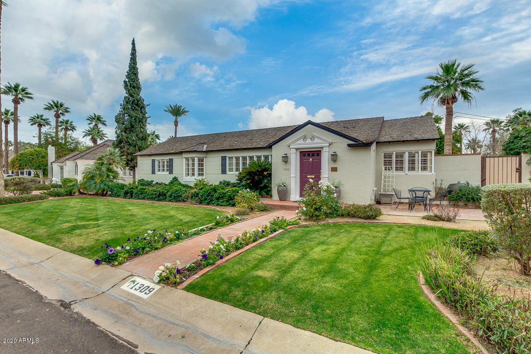1309 West Coronado Road Phoenix, AZ 85007 - Photo 3 of 60 Lush Landscaping