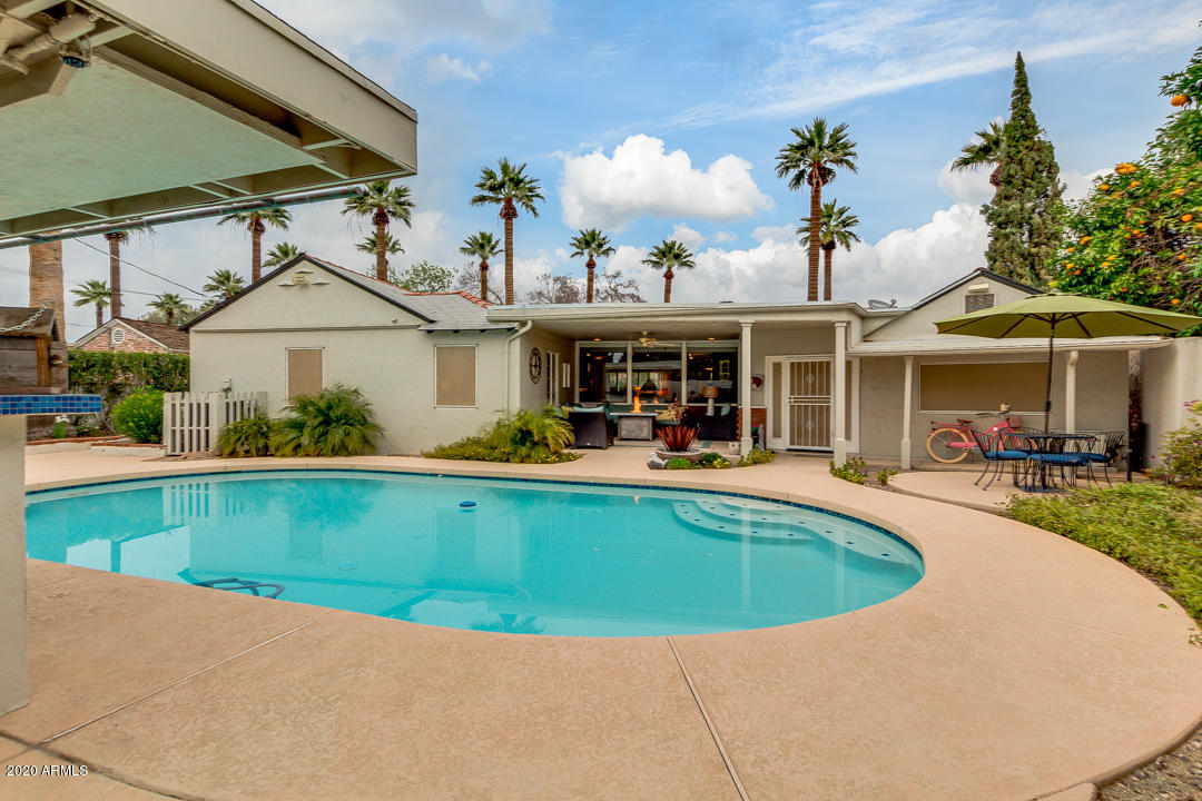 1309 West Coronado Road Phoenix, AZ 85007 - Photo 40 of 60 Large Crystal Clear Pool