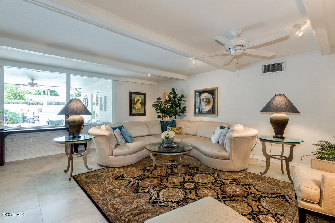 1309 West Coronado Road Phoenix, AZ 85007 - Photo 10 of 60 Bright Living Room