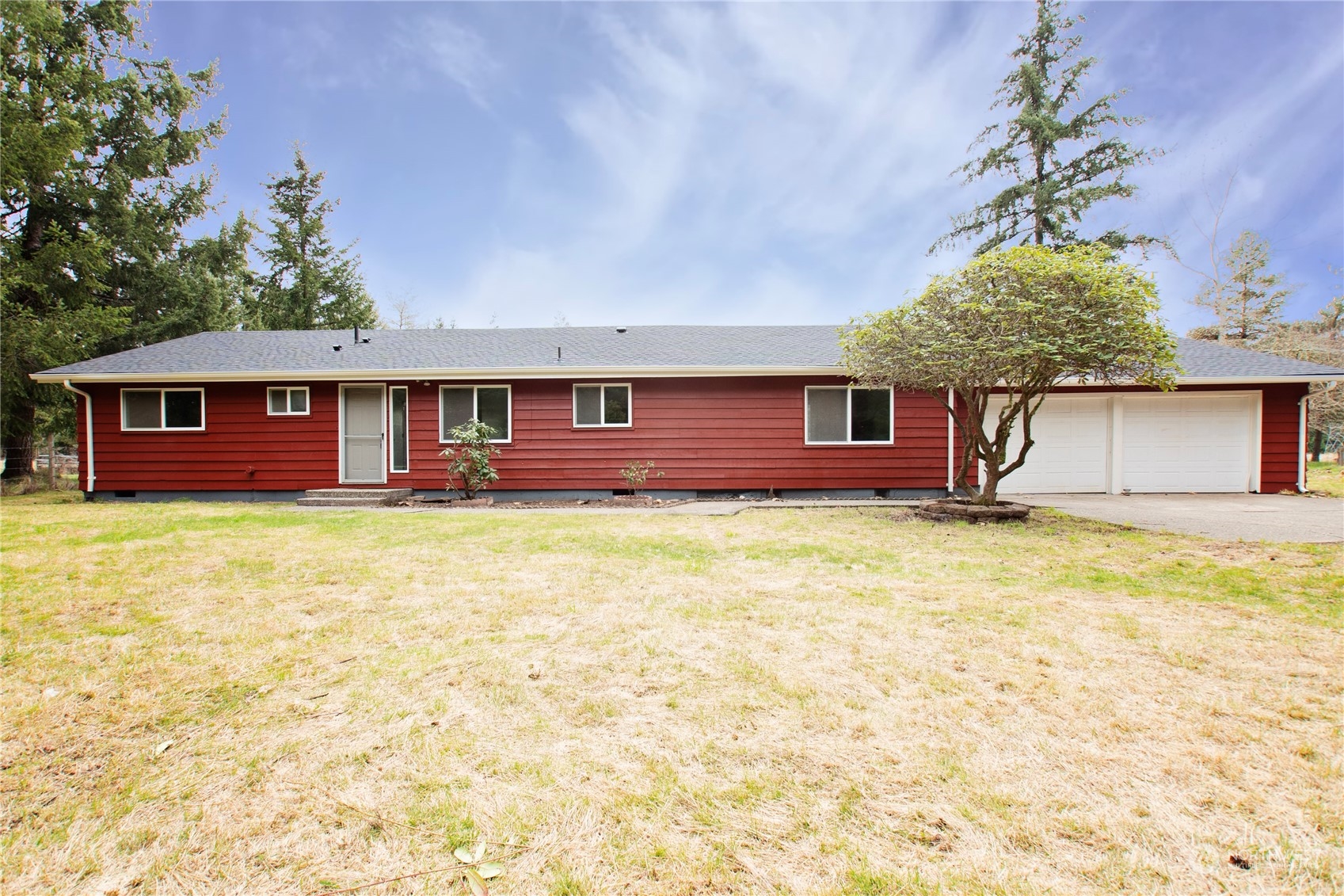 151 Ramsey Road Chehalis, WA 98532 - Photo 22 of 25 a view of a house with a swimming pool