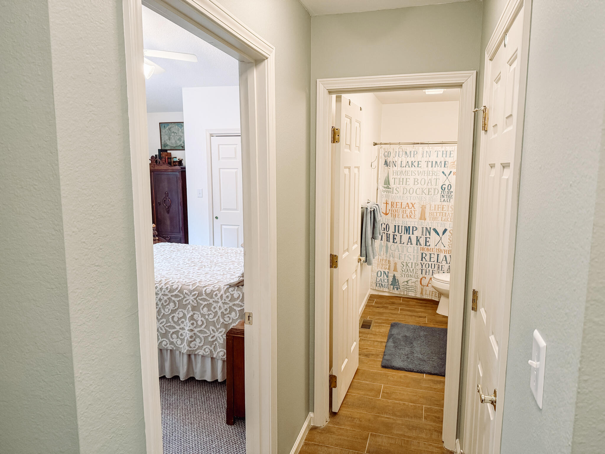 307 Superior Cove McCormick, SC 29835 - Photo 10 of 46 Guest Bath