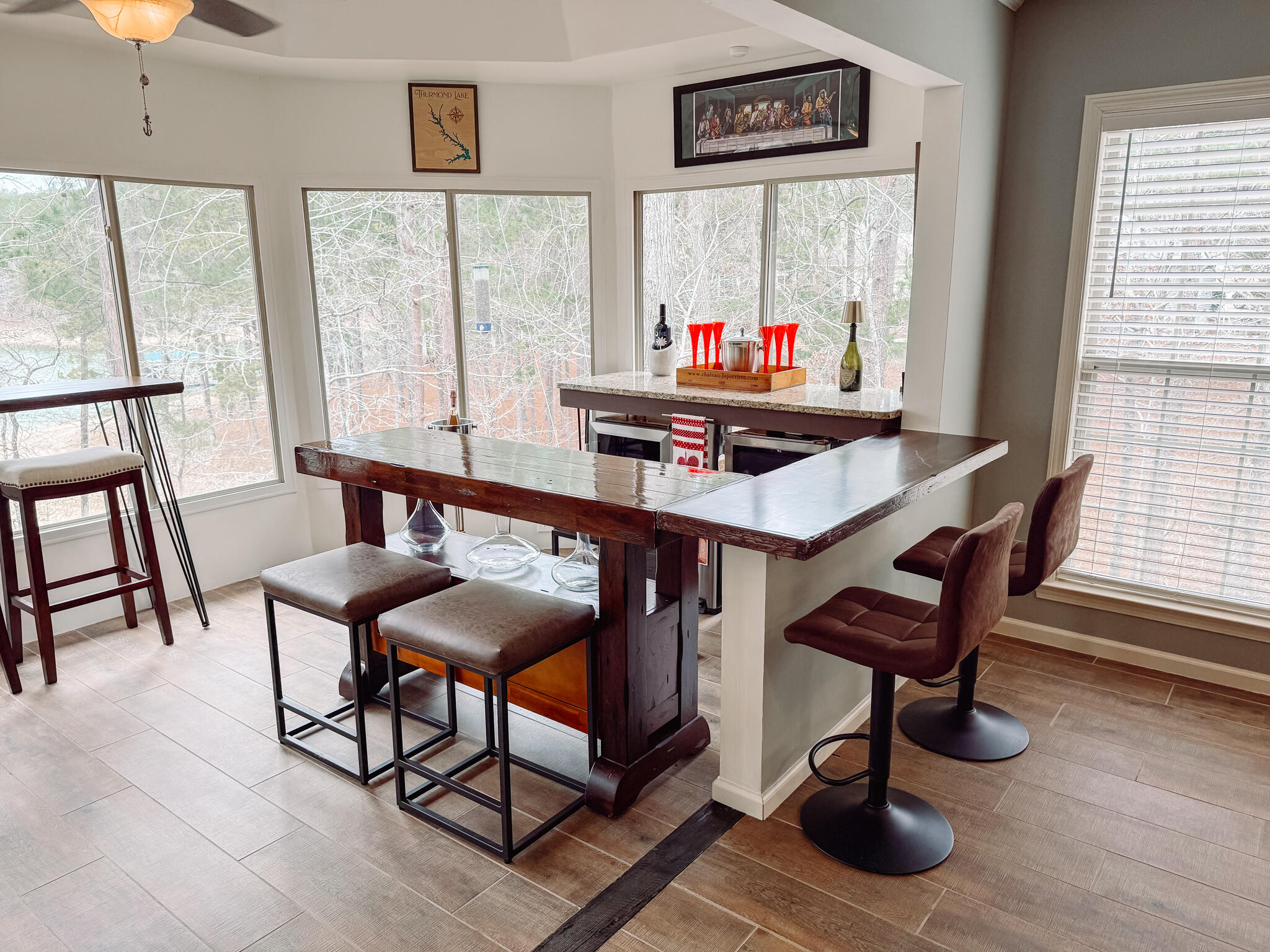 307 Superior Cove McCormick, SC 29835 - Photo 15 of 46 Bar/Sunroom