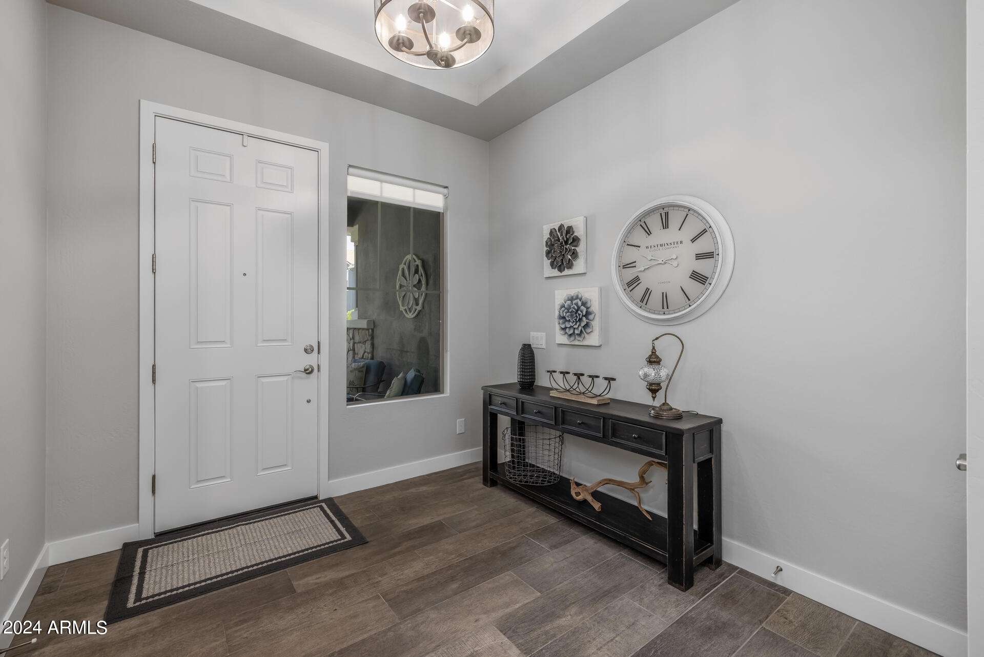 2955 East Appaloosa Road Gilbert, AZ 85296 - Photo 27 of 43 29)FOYER