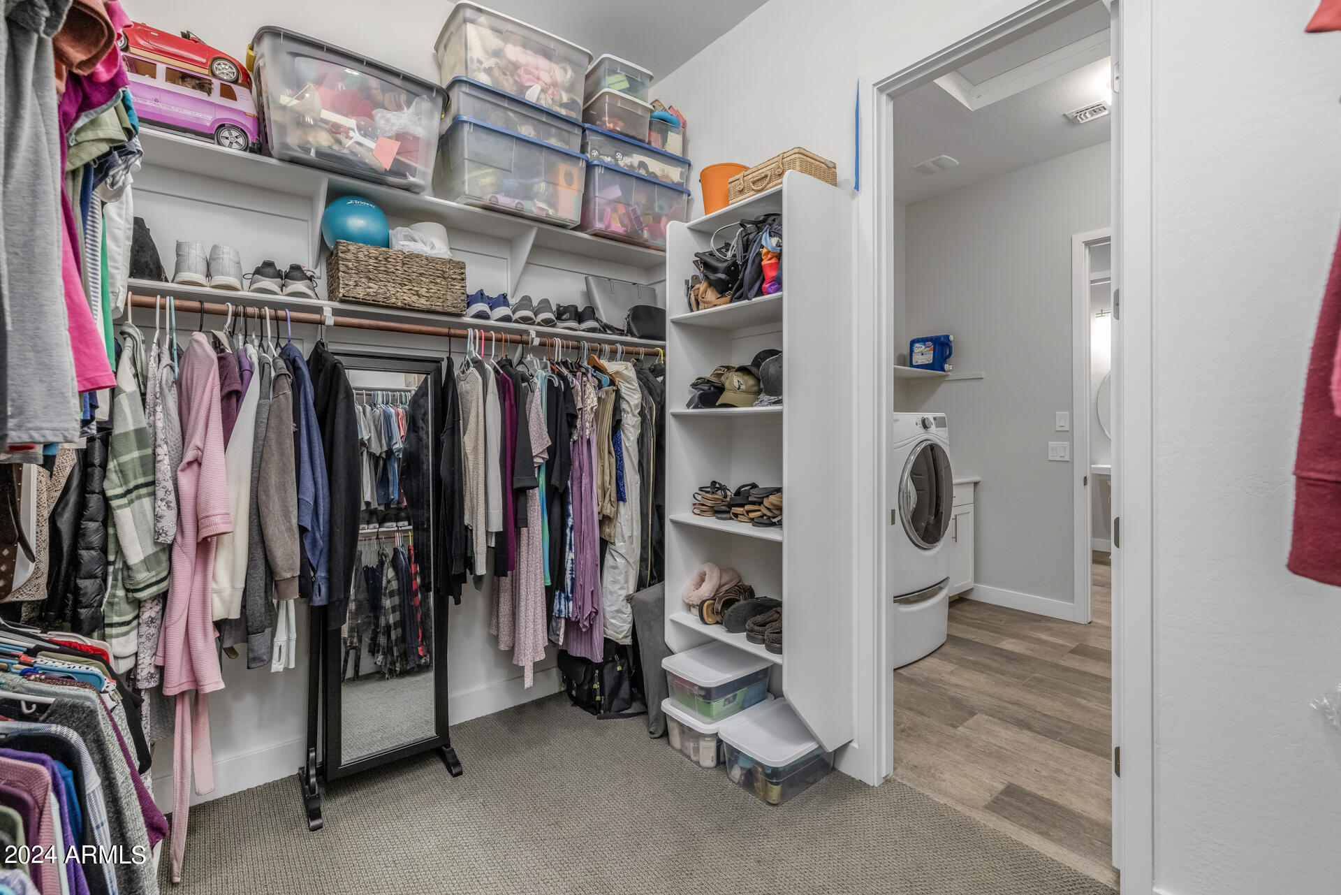 2955 East Appaloosa Road Gilbert, AZ 85296 - Photo 31 of 43 33)MASTER CLOSET