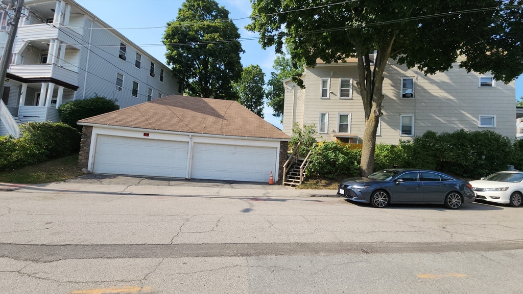 184 Vernon Street Worcester, MA 01607 - Photo 32 of 33 Gallery Image 32