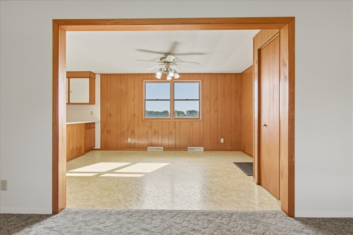 15661 Moline Road Lyndon, IL 61261 - Photo 22 of 42 Gallery Image 22