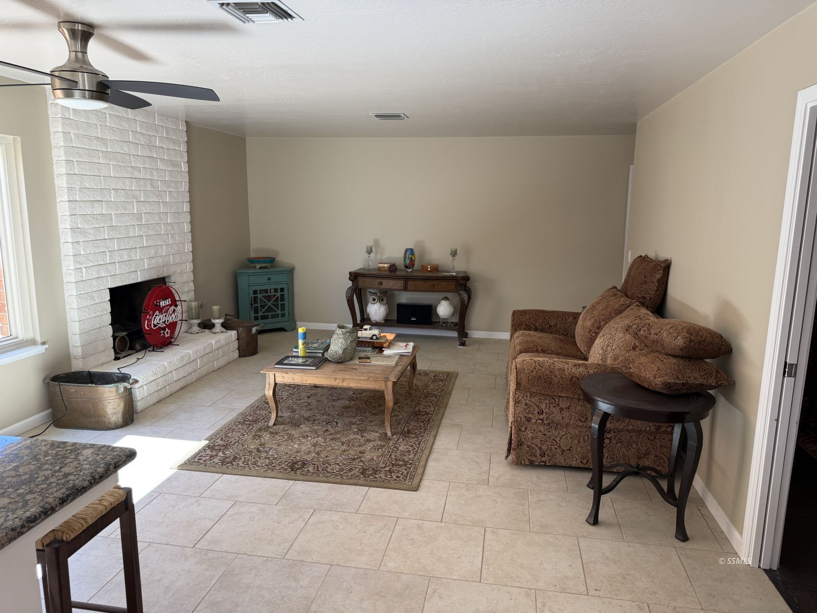 912 Randall Street Ridgecrest, CA 93555 - Photo 11 of 29