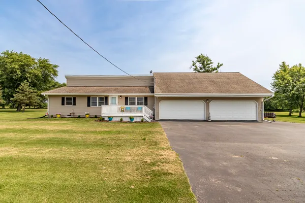 $474,900 | 18311 Clark Street, Lowell, IN 46356