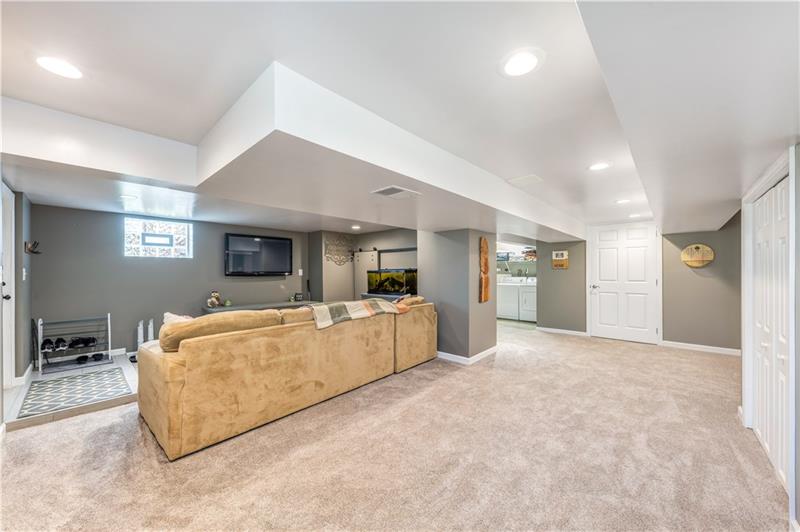 278 Coraopolis Road Coraopolis, PA 15108 - Photo 22 of 25 Gallery Image 22