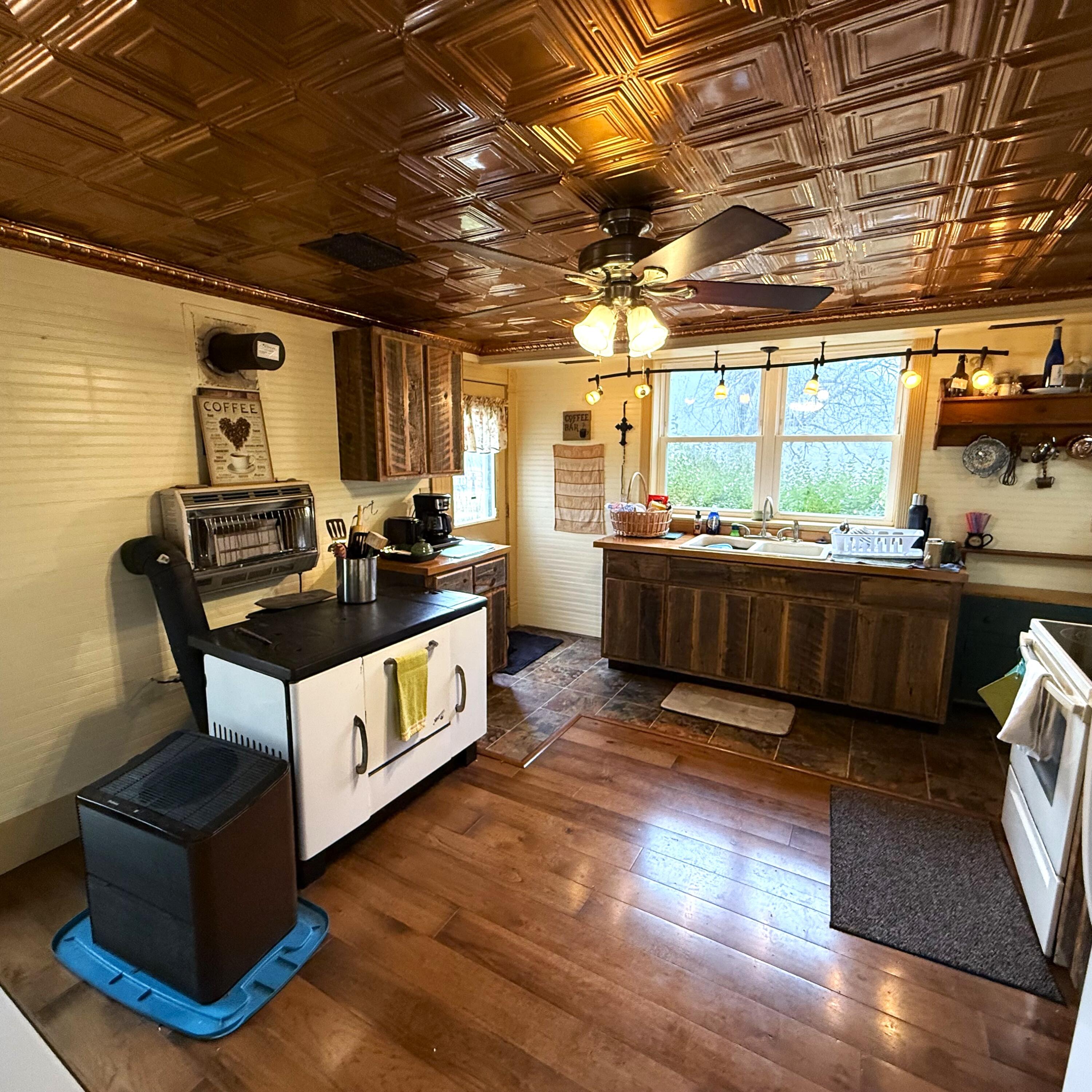 462 Edray Road Marlinton, WV 24954 - Photo 45 of 57 Gallery Image 45