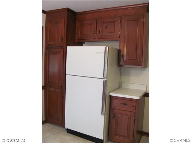 1510 Willingham Road Richmond, VA 23238 - Photo 5 of 24 Cafeteria/Kitchen