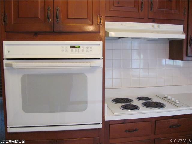 1510 Willingham Road Richmond, VA 23238 - Photo 6 of 24 Cafeteria/Kitchen