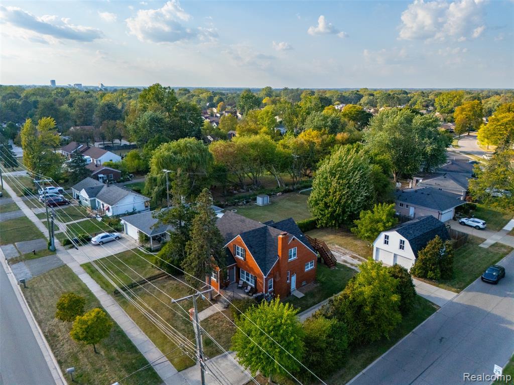 2735 East Maple Road Troy, MI 48083 - Photo 40 of 57