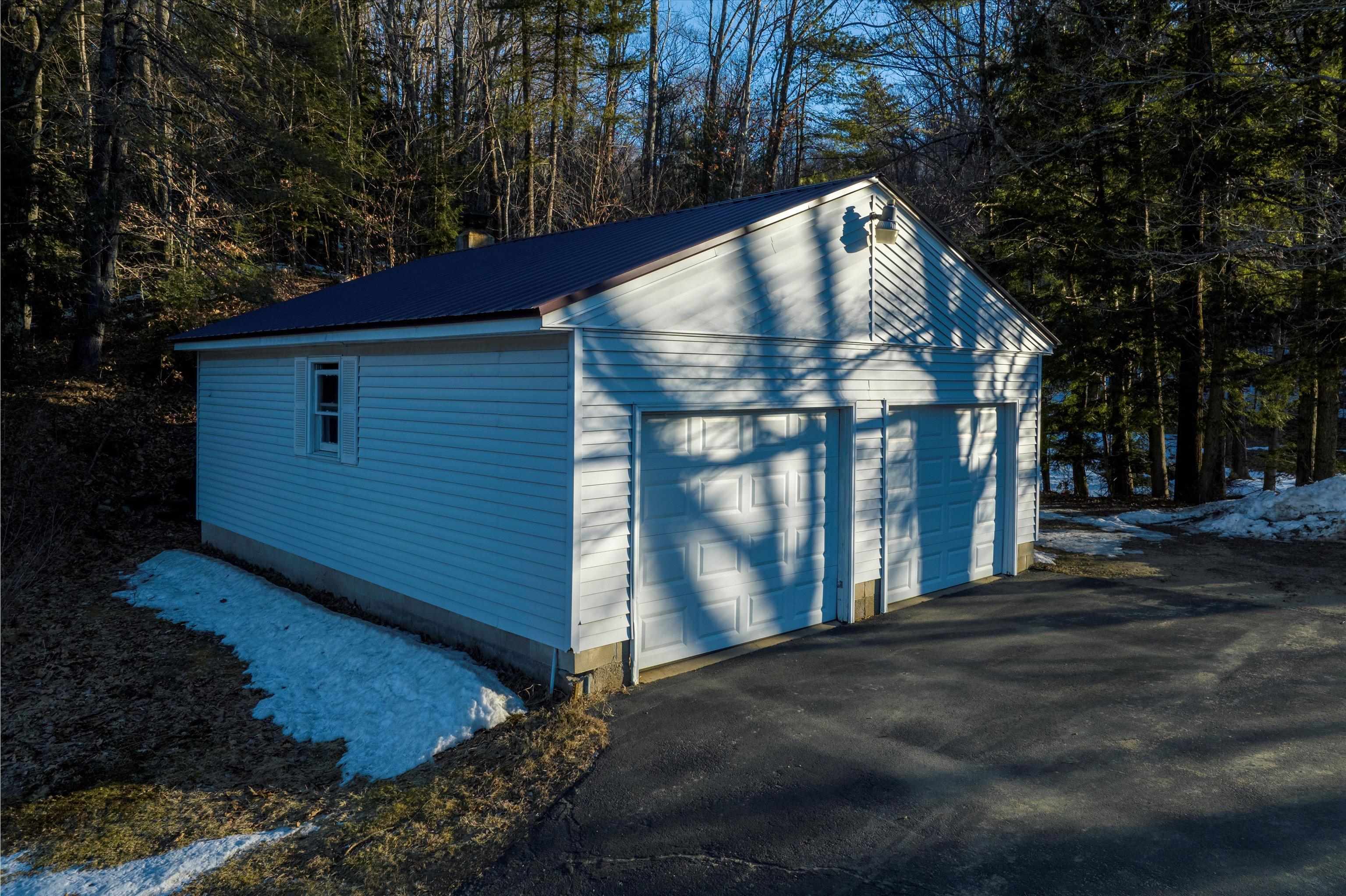 656 Pleasant Valley Road Springfield, VT 05156 - Photo 15 of 32