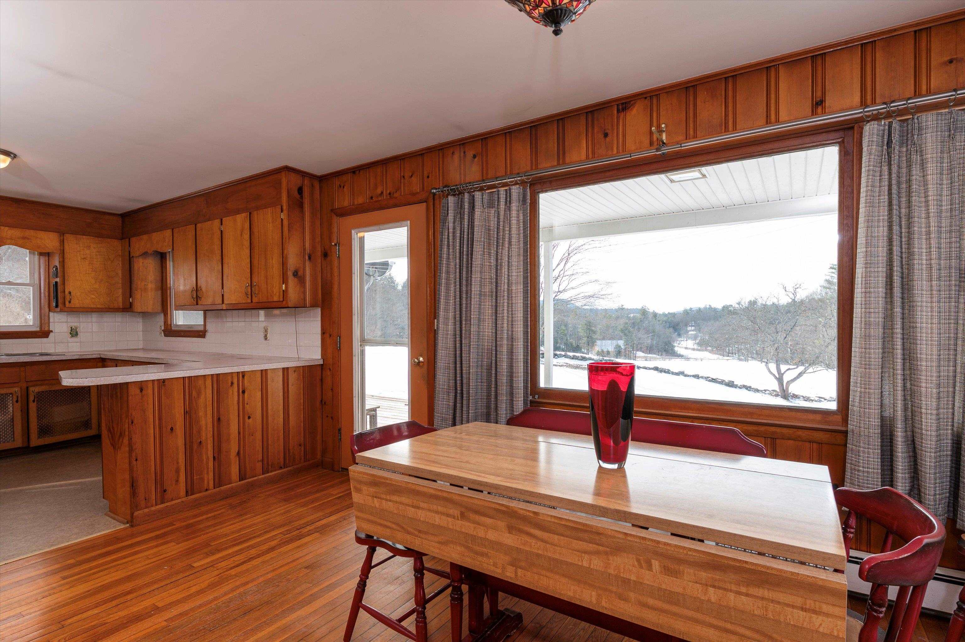 656 Pleasant Valley Road Springfield, VT 05156 - Photo 4 of 32