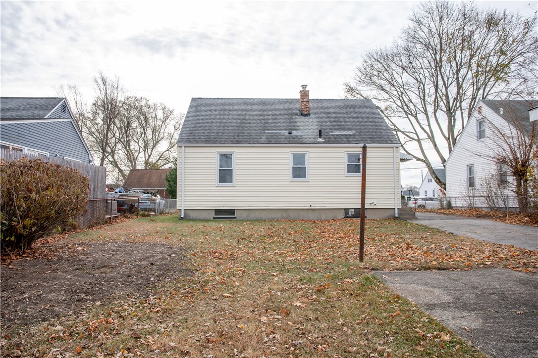 16 Lindesta Road Pawtucket, RI 02861 - Photo 6 of 40 Gallery Image 6