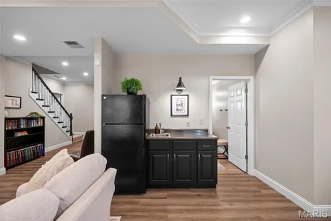 $950,000 | 608 Westledge Court, Des Peres, MO 63131