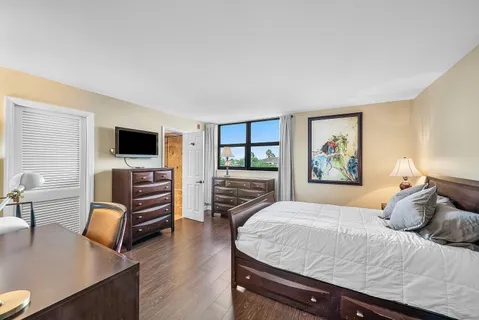 a view of walk in closet