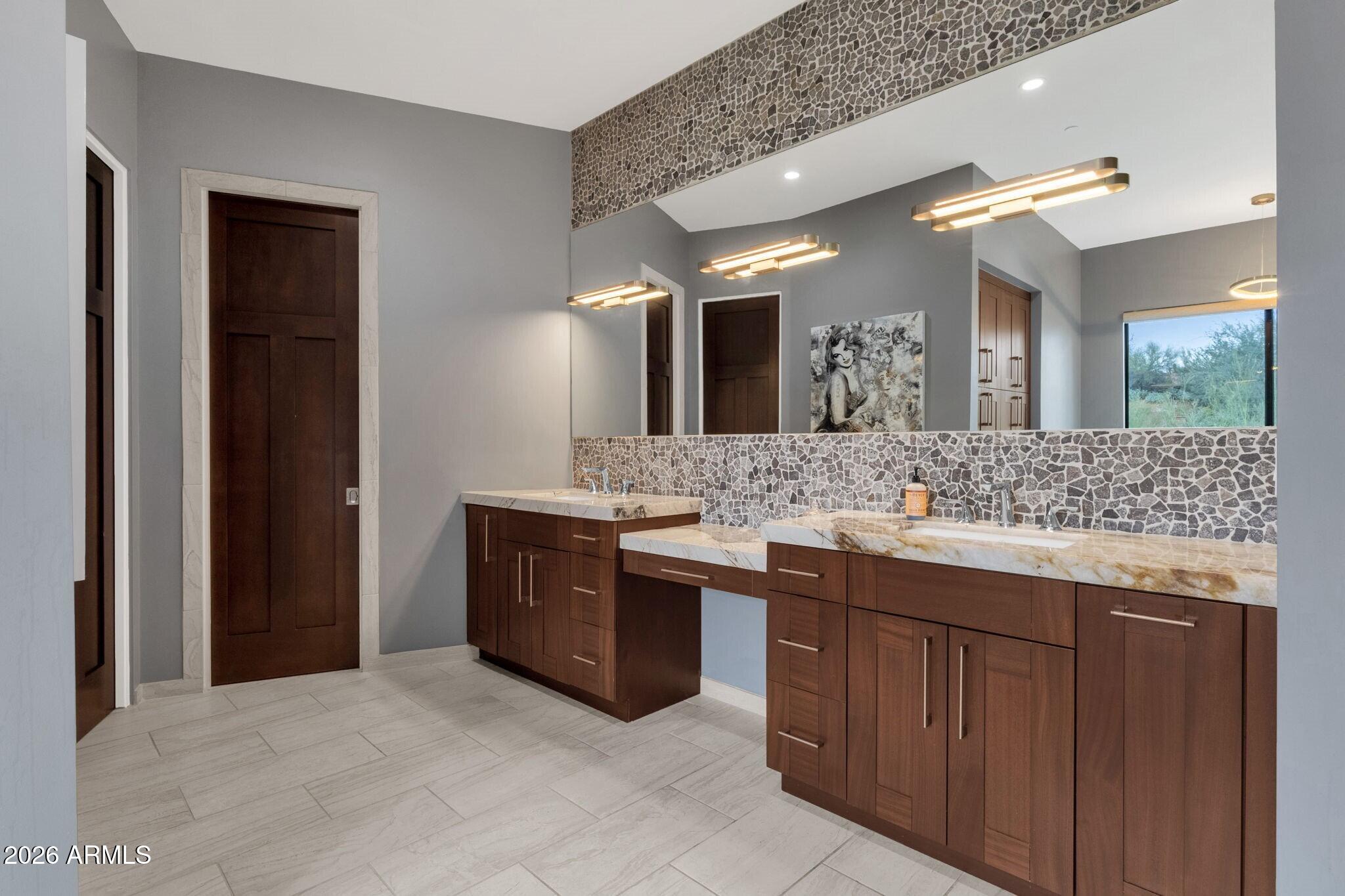 9547 Rock Ridge Trail Fountain Hills, AZ 85268 - Photo 26 of 68 026_Primary Ensuite Bathroom