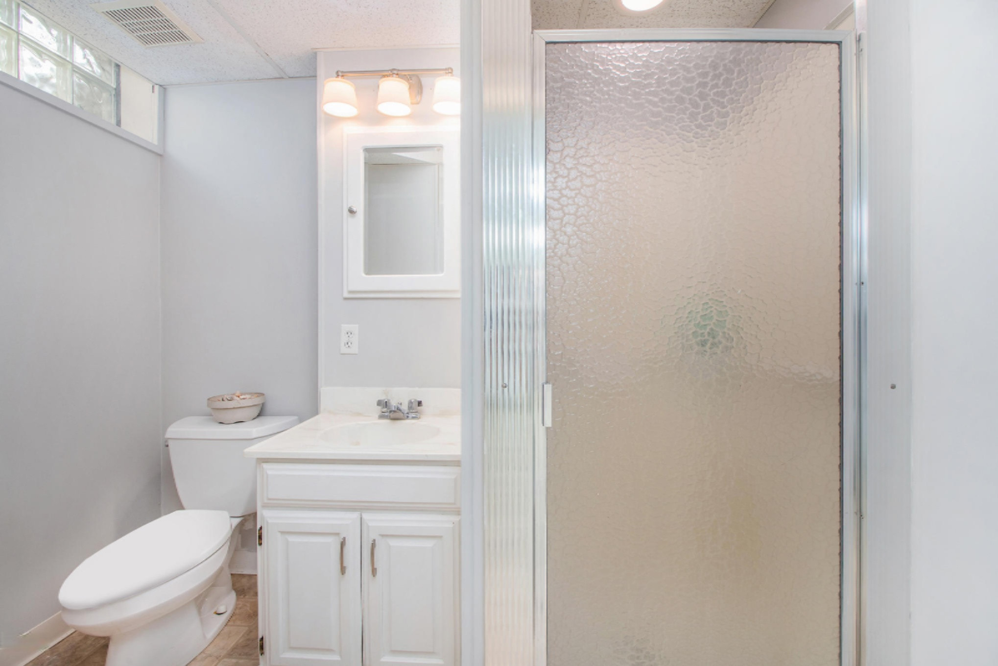 1160 Roslin Road Benton Harbor, MI 49022 - Photo 31 of 43 IMG_1406