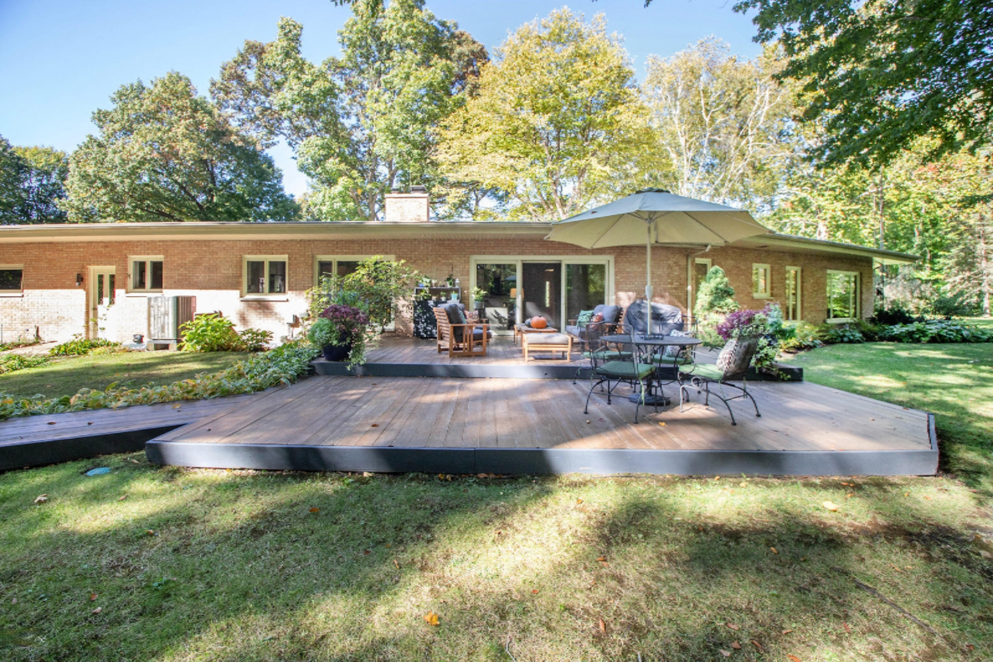 1160 Roslin Road Benton Harbor, MI 49022 - Photo 32 of 43 IMG_1333