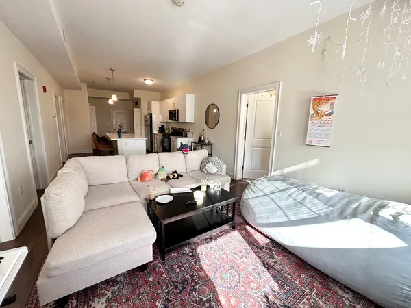 $4,200 | 81 Amory Street, Unit 302, Boston, MA 02119