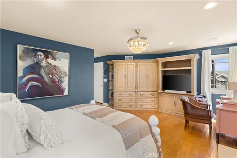 $9,500 | 5770 East Lucia Walk, Long Beach, CA 90803