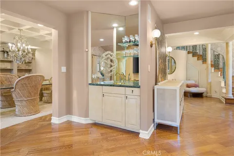 $9,500 | 5770 East Lucia Walk, Long Beach, CA 90803