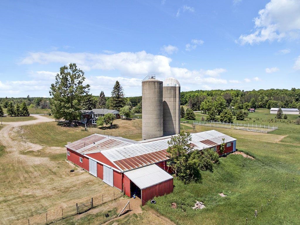 1902 North 29 Road Cadillac, MI 49601 - Photo 45 of 87