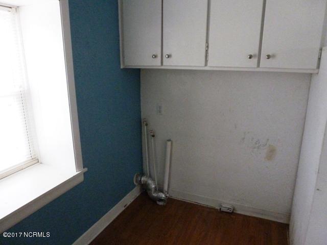296 Sandlin Road Beulaville, NC 28518 - Photo 8 of 22 Laundry Room