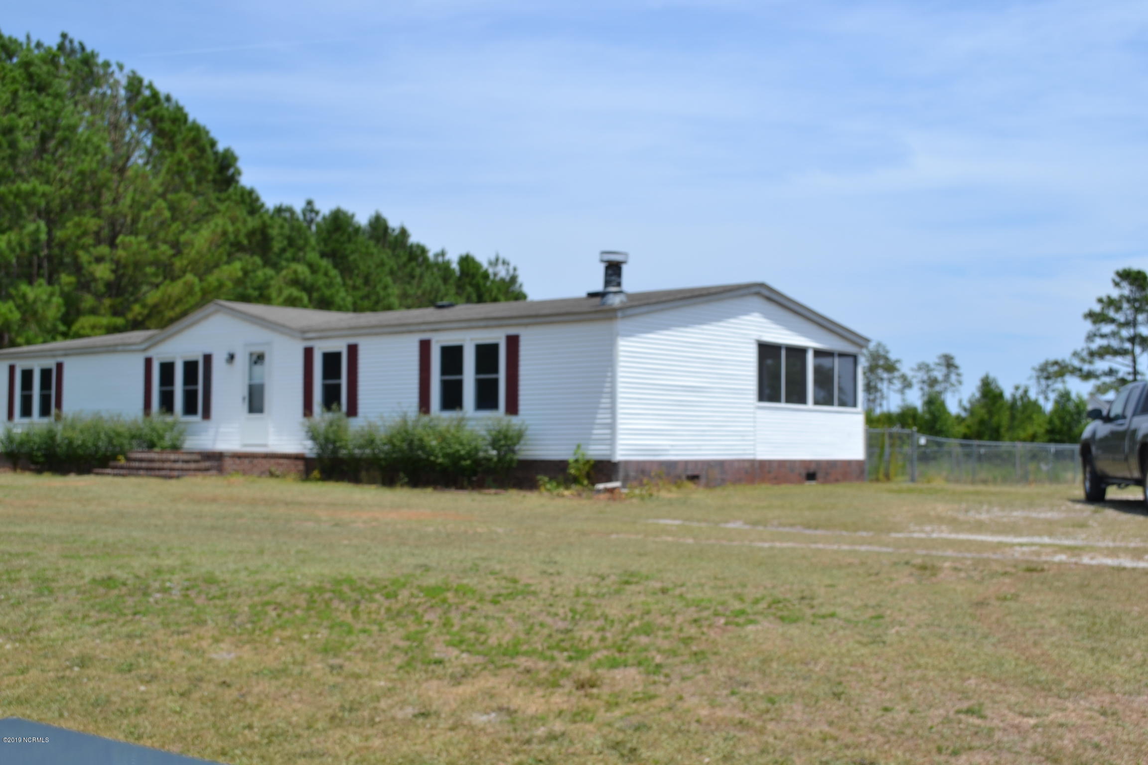 462 Parkertown Road Hubert, NC 28539 - Photo 4 of 24 2019-06-29 14.26.19